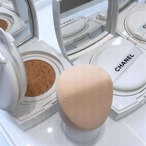 cushion chanel le blanc|chanel le blanc makeup base.